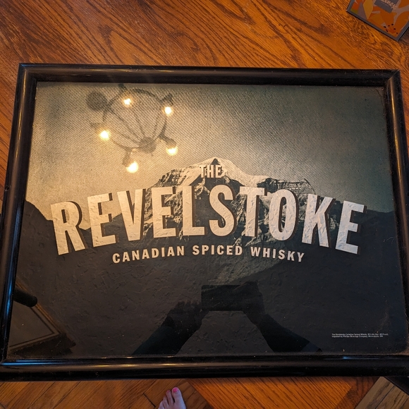 Whiskey mirror decor - Picture 1 of 2